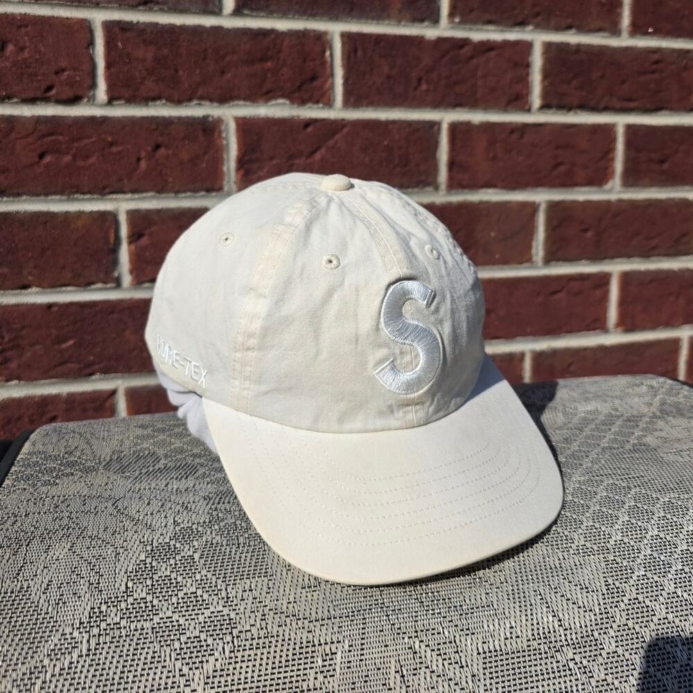 Supreme GORE-TEX 6-Panel Hat " S Logo Natural"